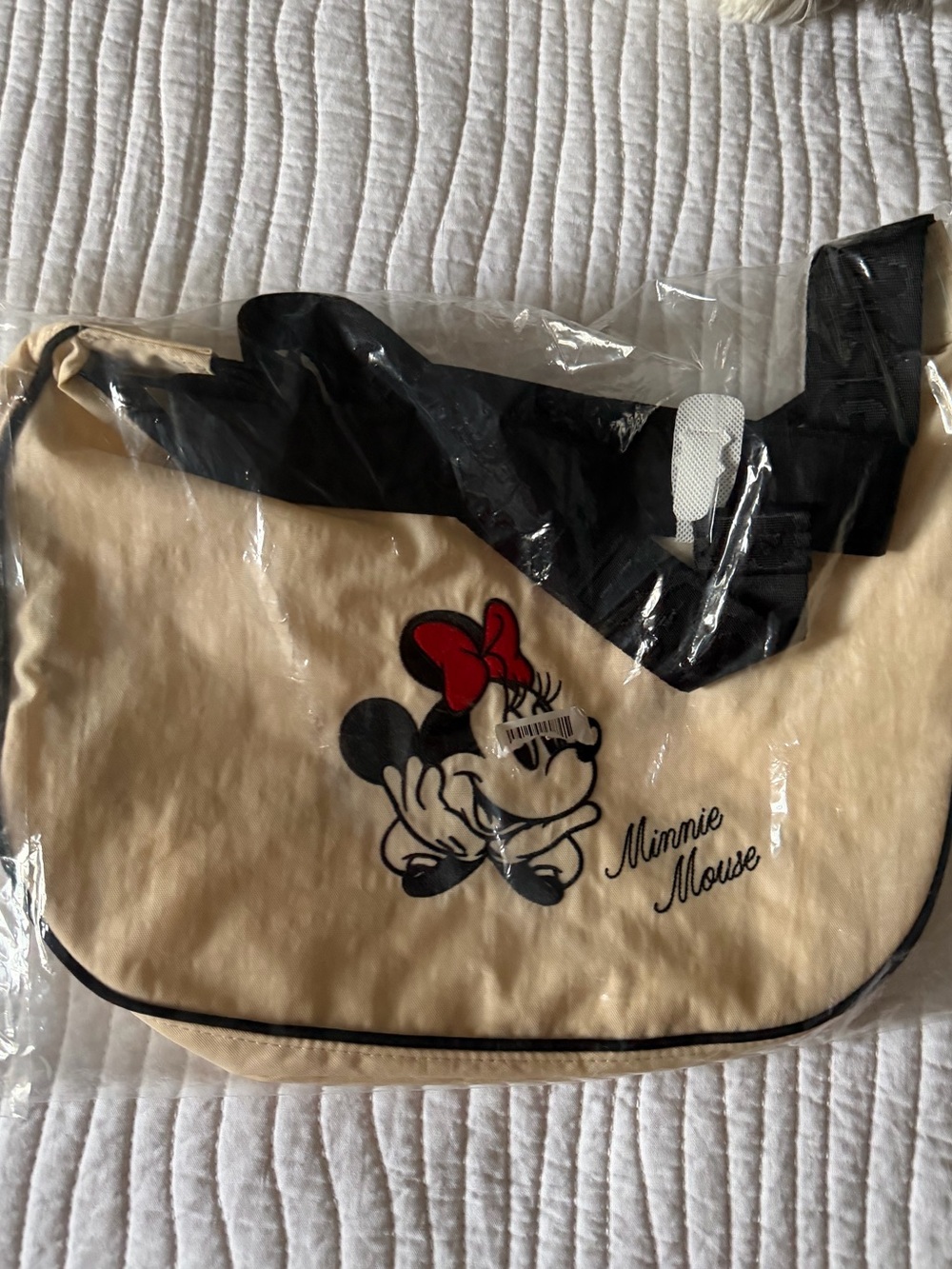 BAGGU Minnie Mouse Beige and Black Crossbody Bag with Red Bow